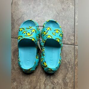 COPY - Champion MELOSO SQUISH SMILE SLIDES, AQUA/YELLOW
